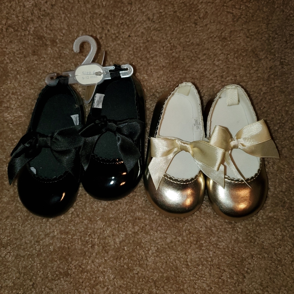 Black and gold hard bottom dress shoes